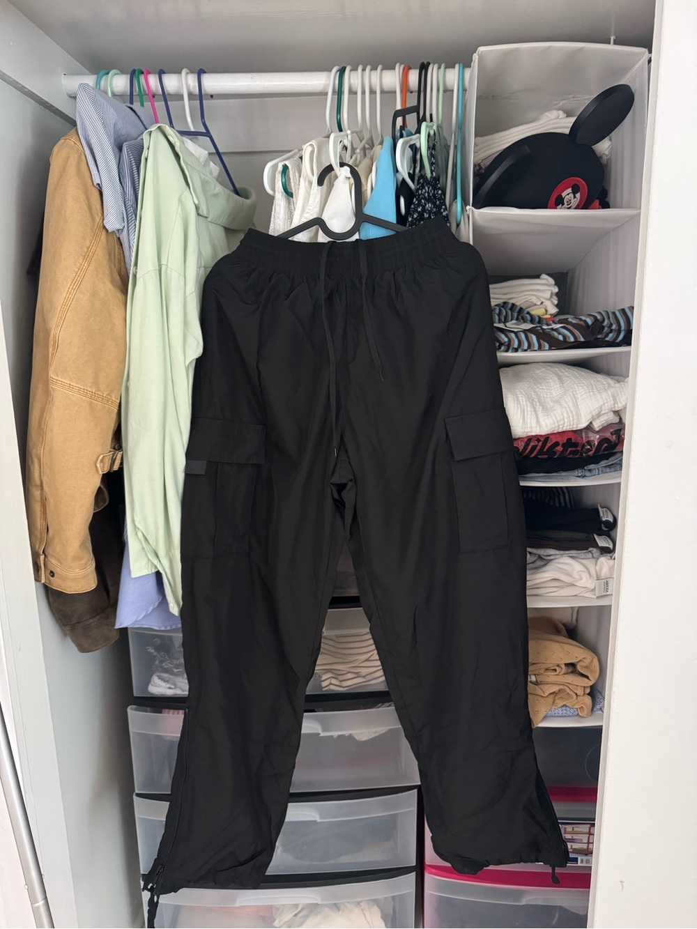 Brandy Melville- Black Cargo Jogger Pants